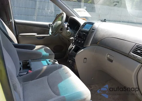 2007 Toyota Sienna Le z USA, uszkodzony, nr VIN 5TDZK23C17S040694